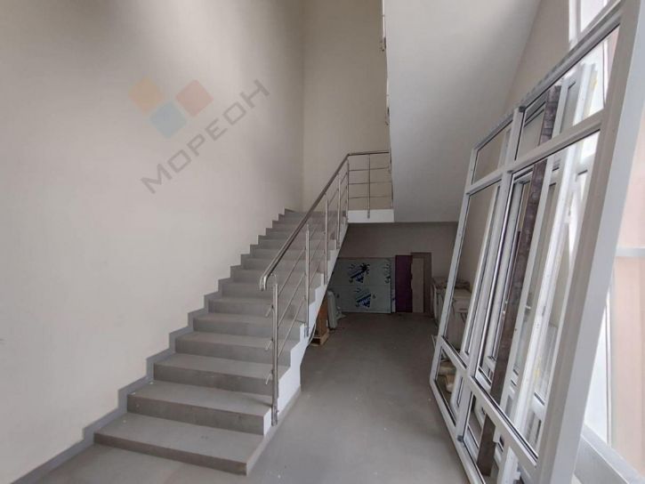 Торговое помещение Снежная ул, 1/5