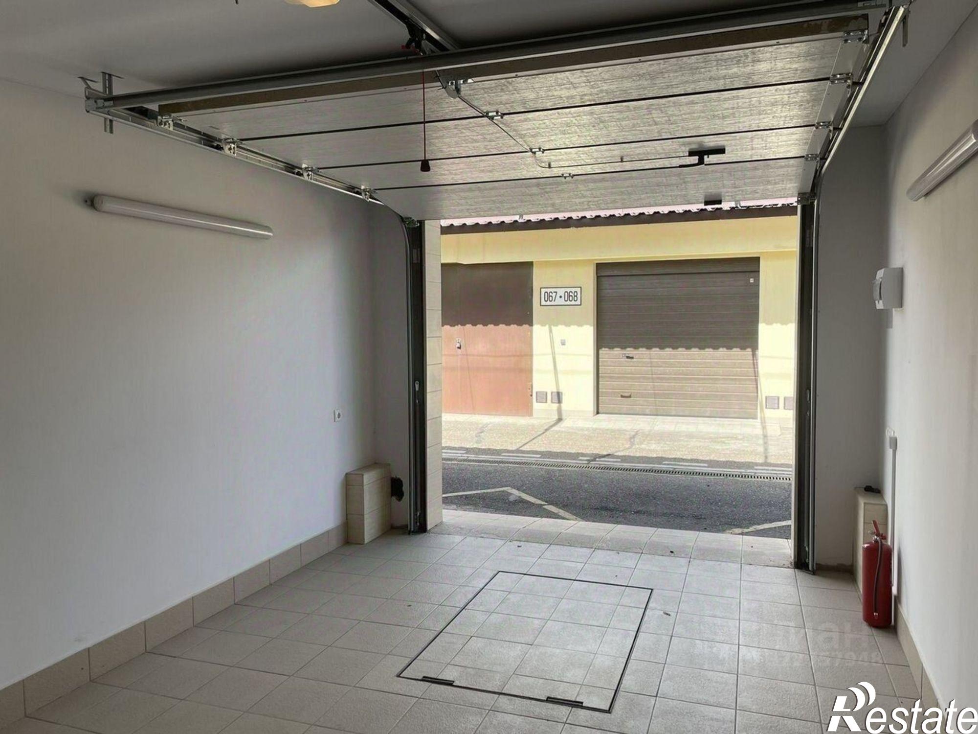 Купить гараж, место в паркинге за 3 300 000 рублей на ул им. Каляева, 265