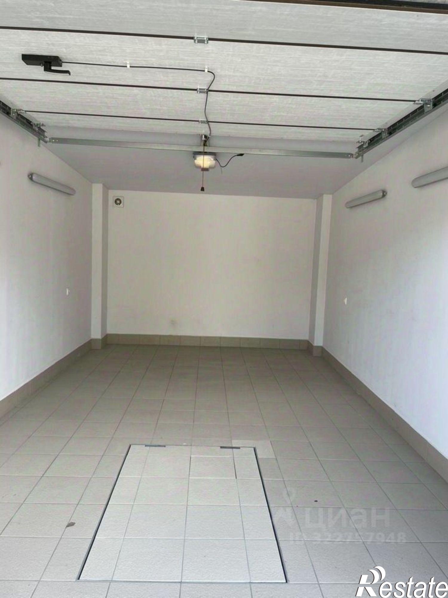 Купить гараж, место в паркинге за 3 300 000 рублей на ул им. Каляева, 265