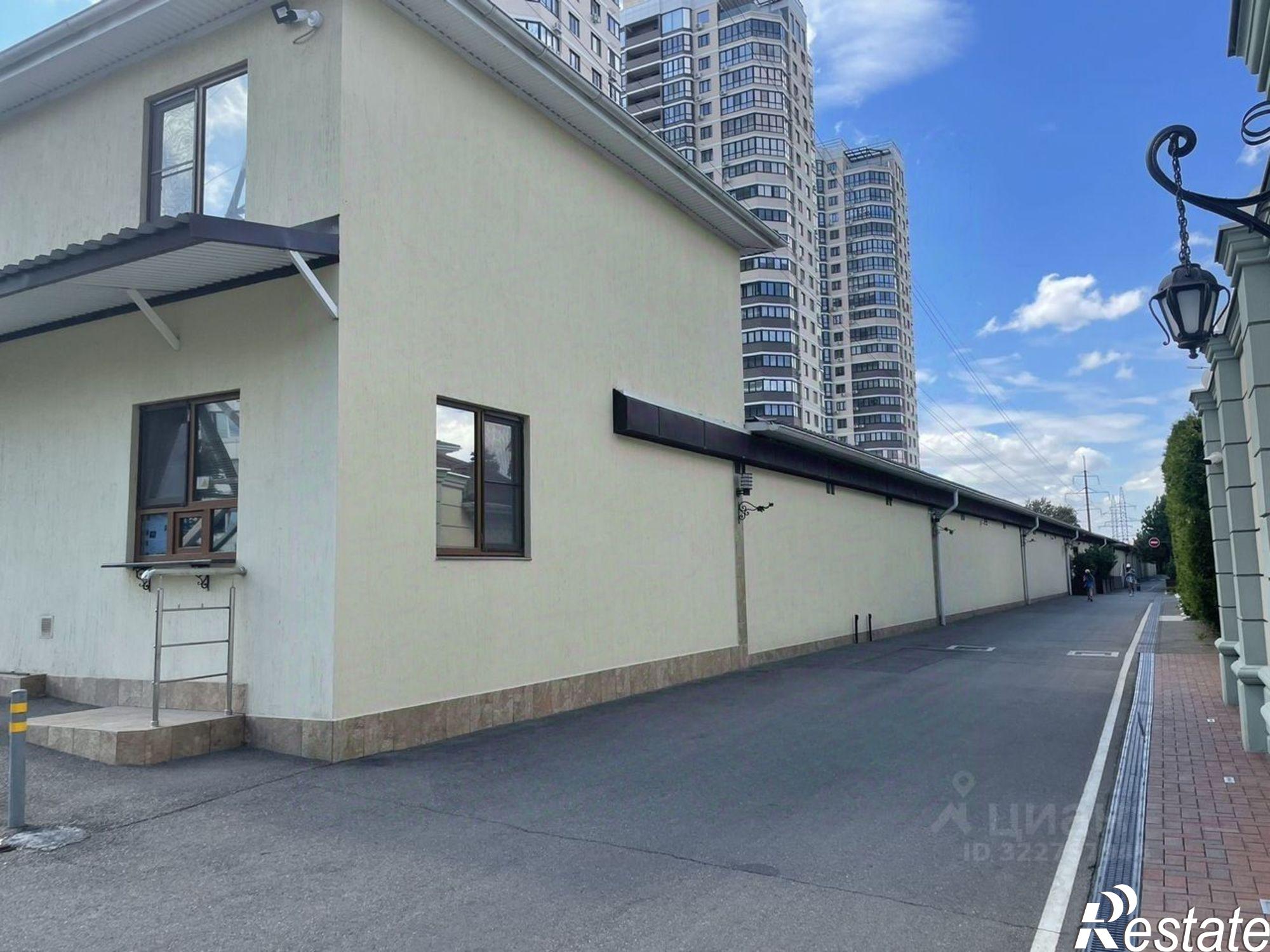 Купить гараж, место в паркинге за 3 300 000 рублей на ул им. Каляева, 265