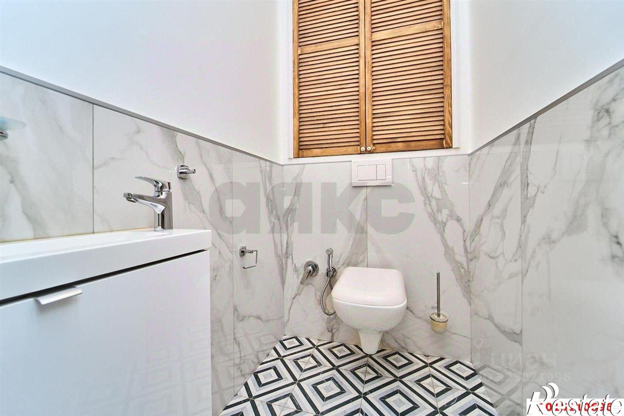 Купить квартиру за 35 000 000 рублей на ул Постовая, 26