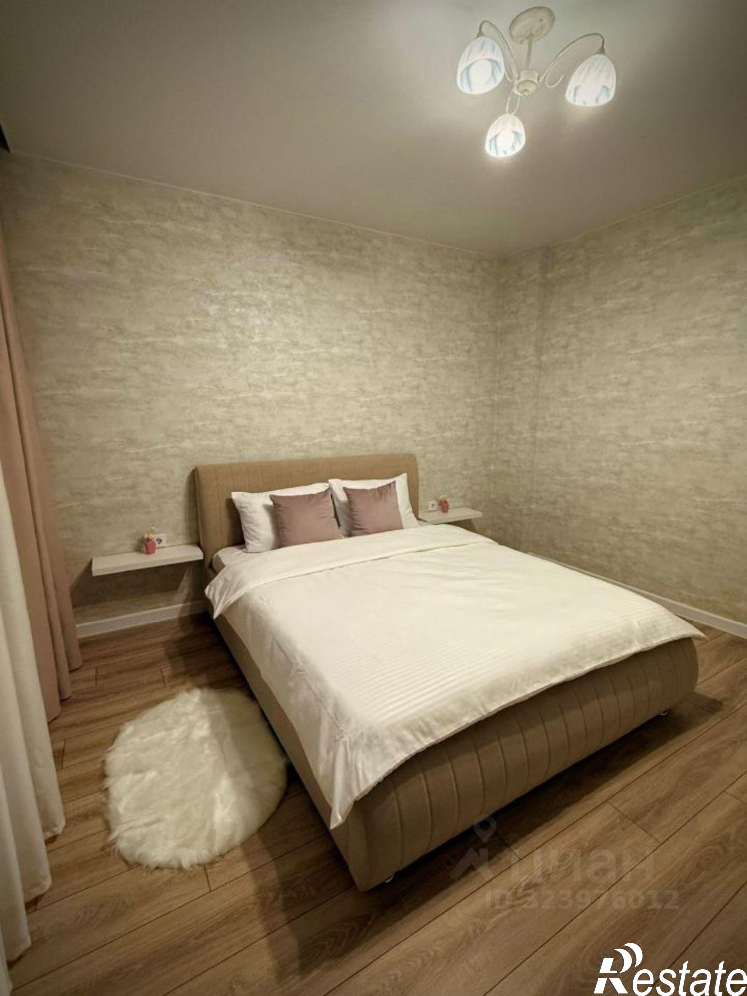 Сдать квартиру за 42 000 рублей на Старокубанская улица, 123А