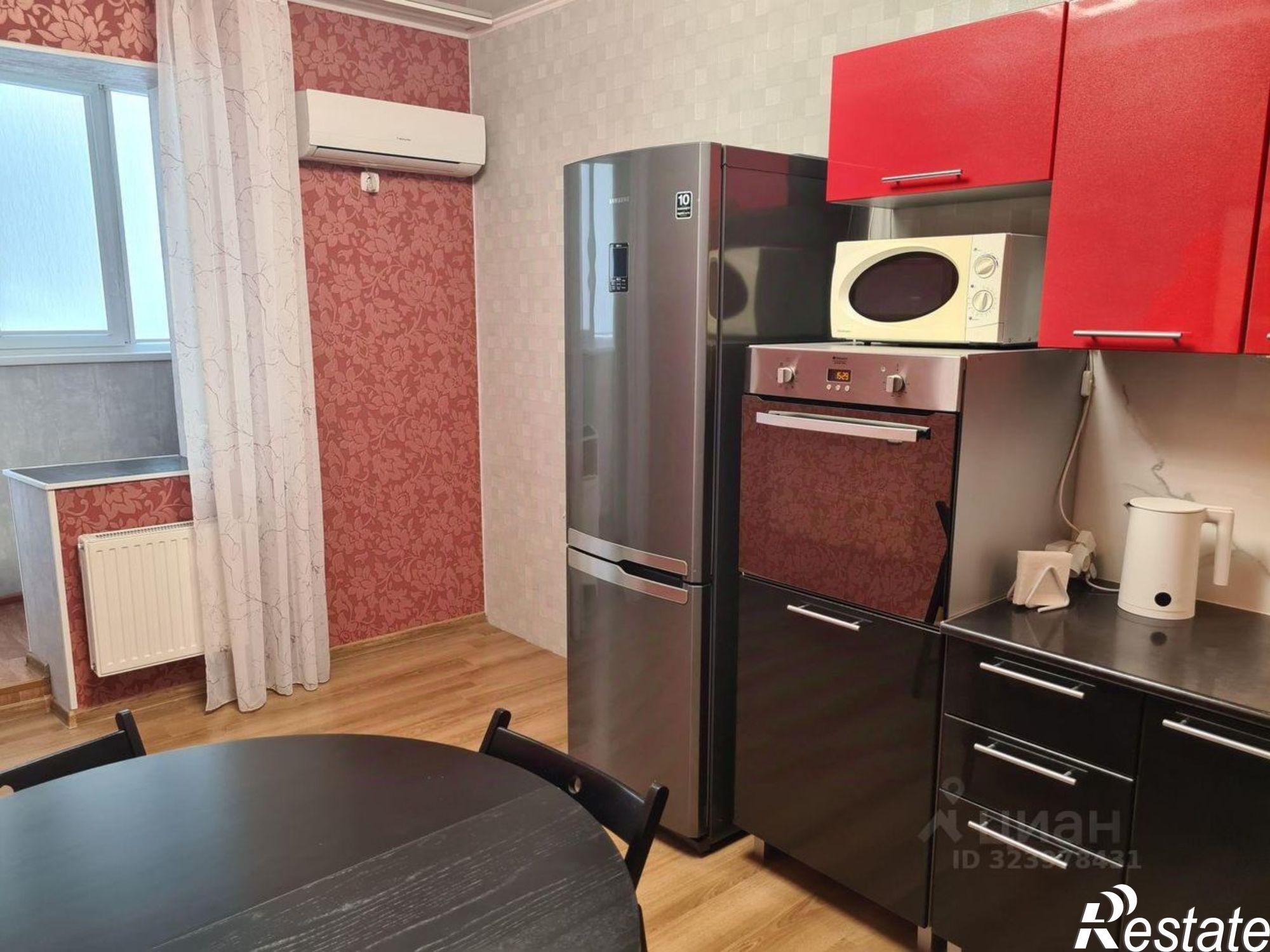 Сдать квартиру за 35 200 рублей на улица Репина, 1/1