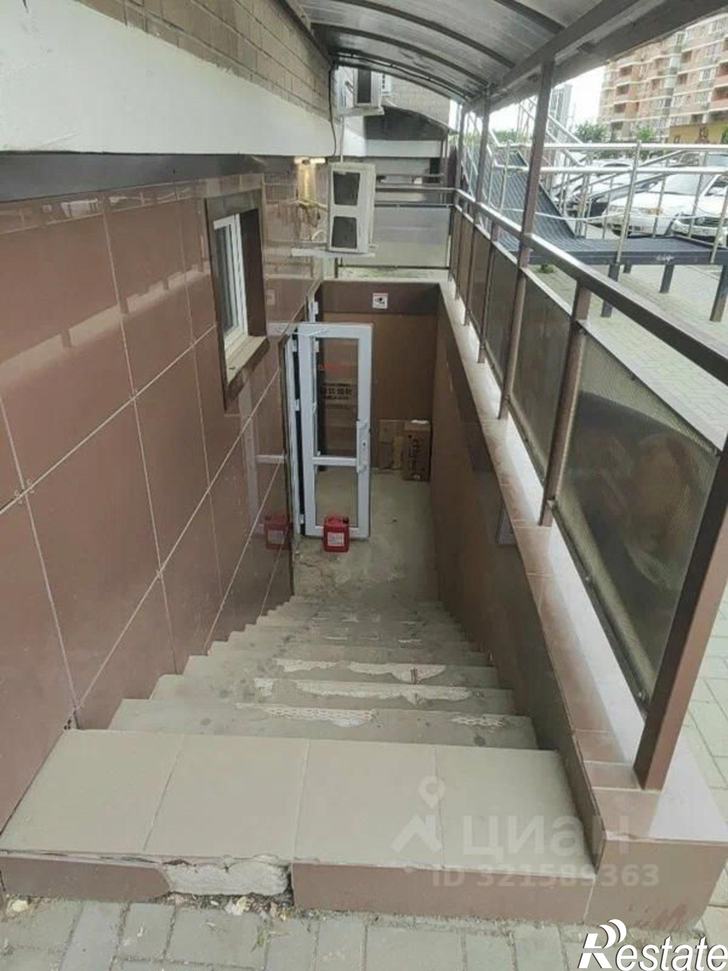 Сдать торговое помещение за 25 001 рублей на Заполярная улица, 37 к5