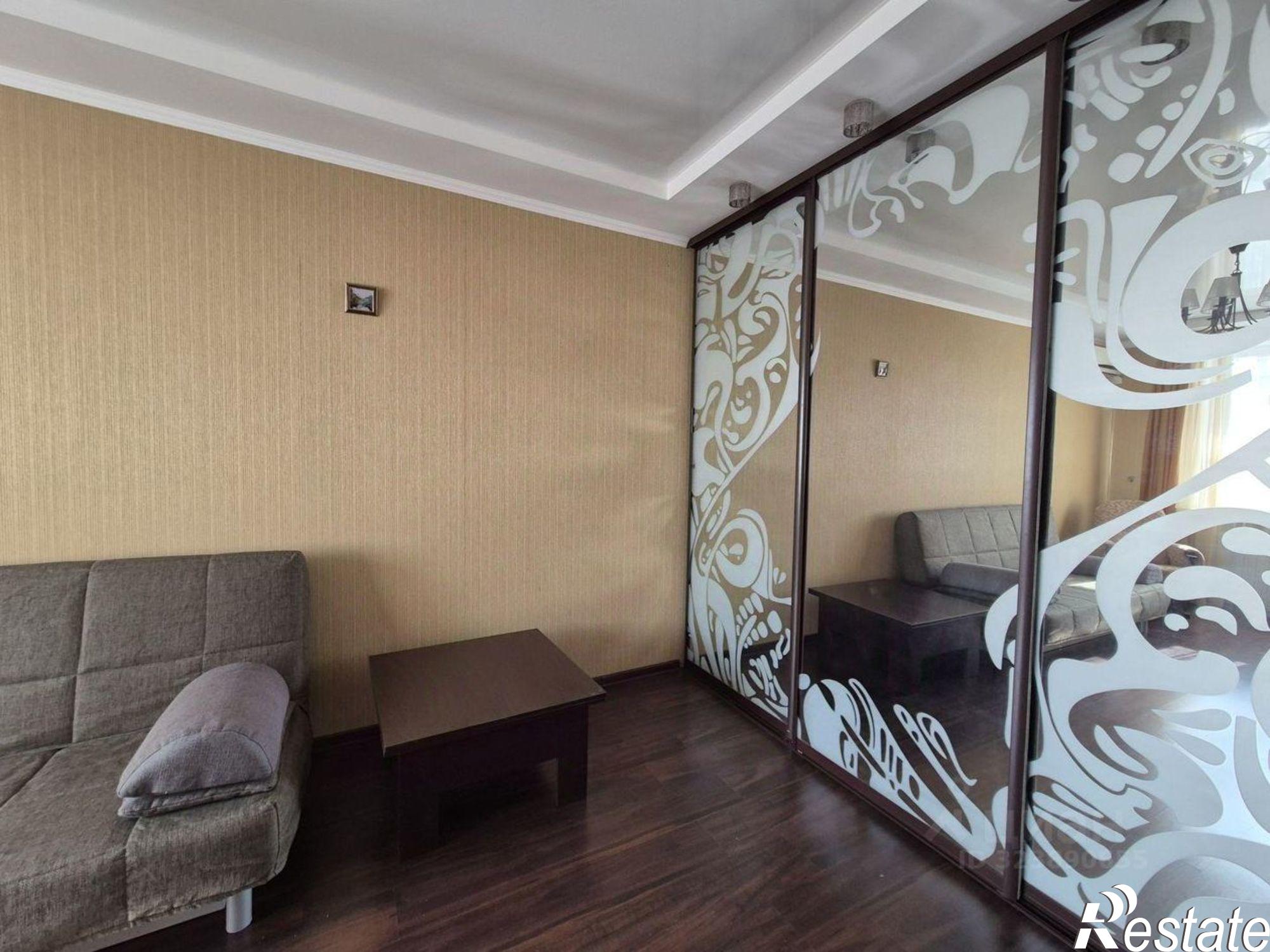 Сдать квартиру за 33 000 рублей на ул им. Яна Полуяна, 43