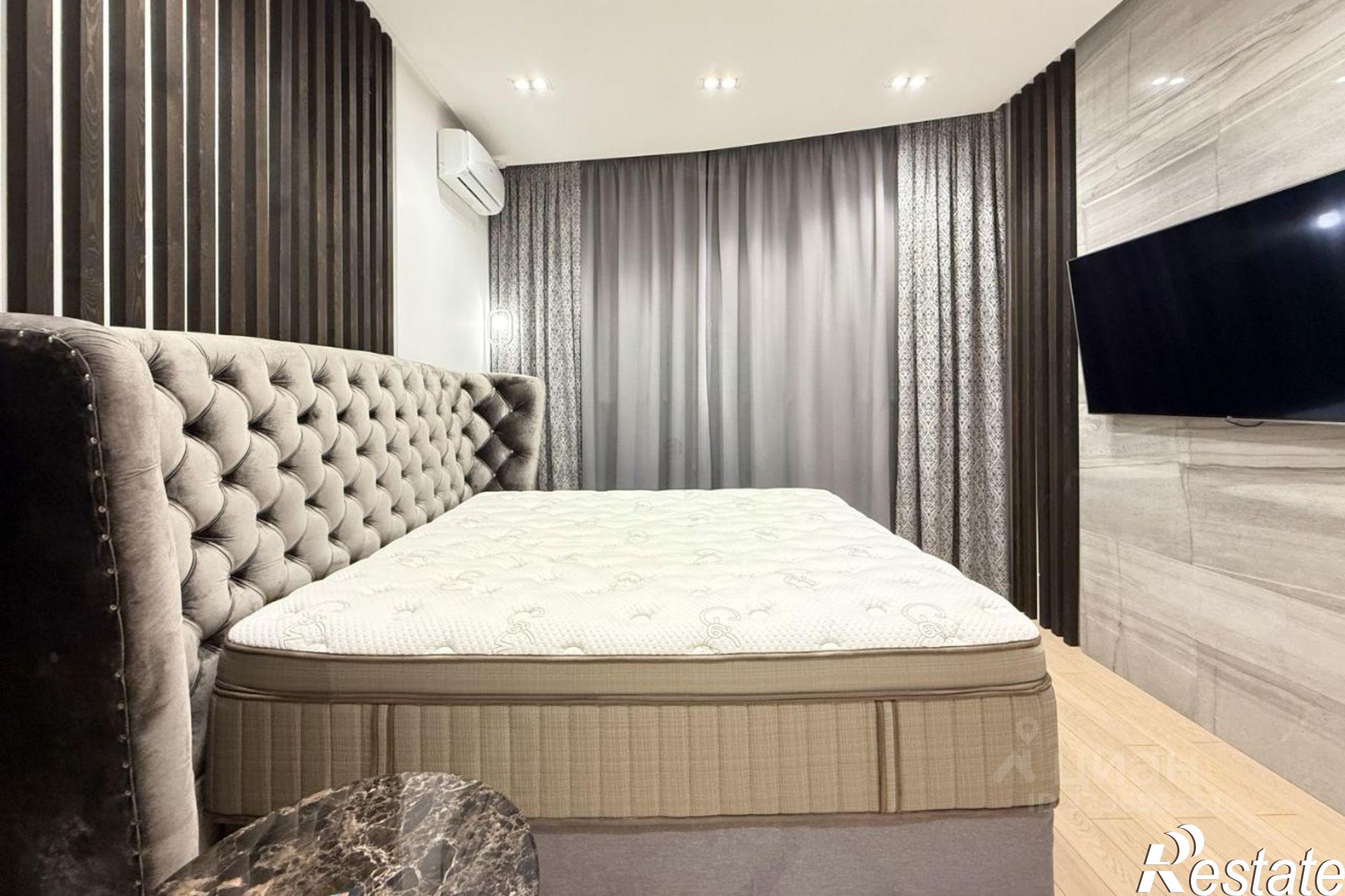 Купить квартиру за 27 700 000 рублей на улица Кубанская Набережная, 39