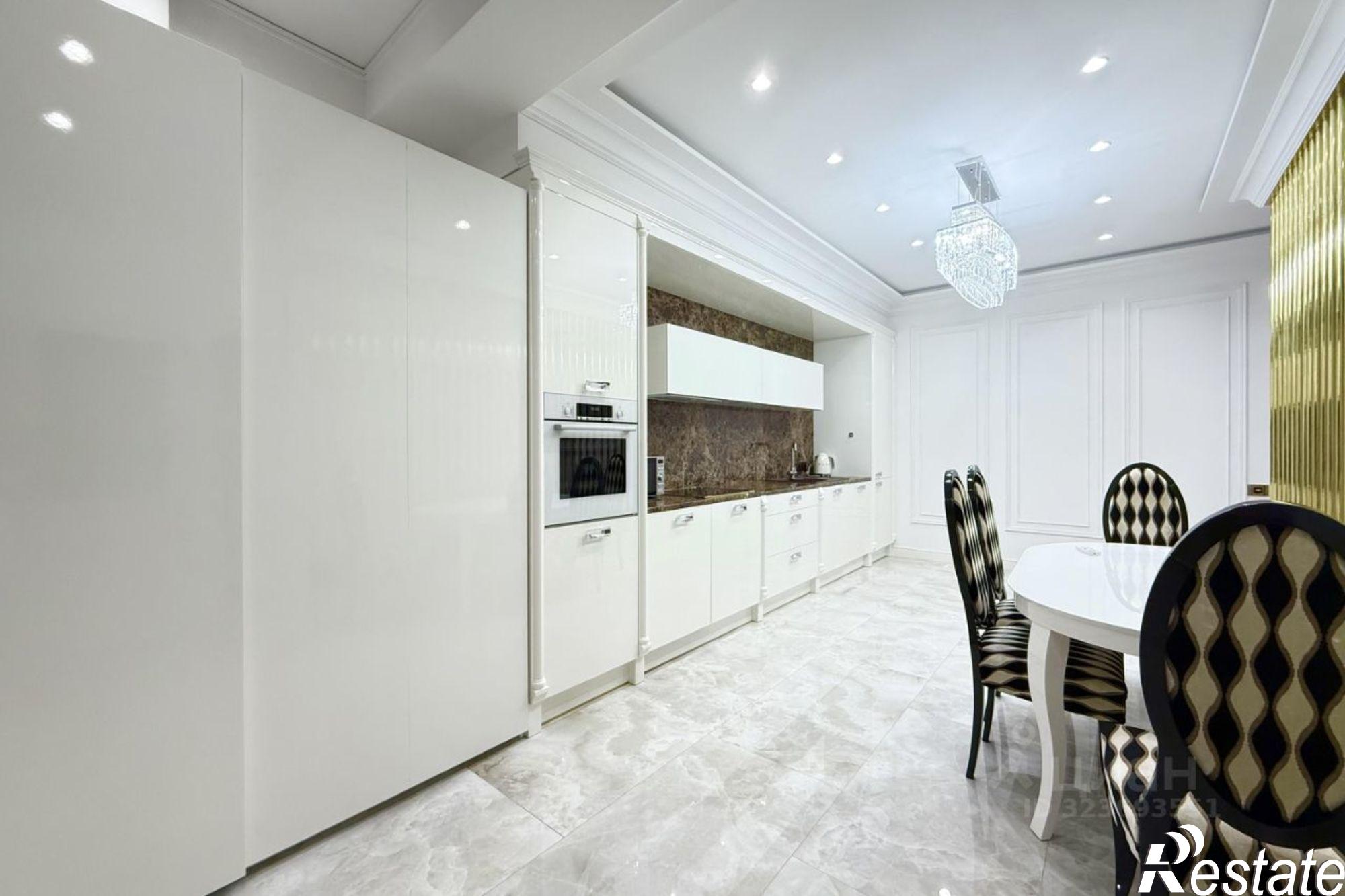 Купить квартиру за 27 700 000 рублей на улица Кубанская Набережная, 39