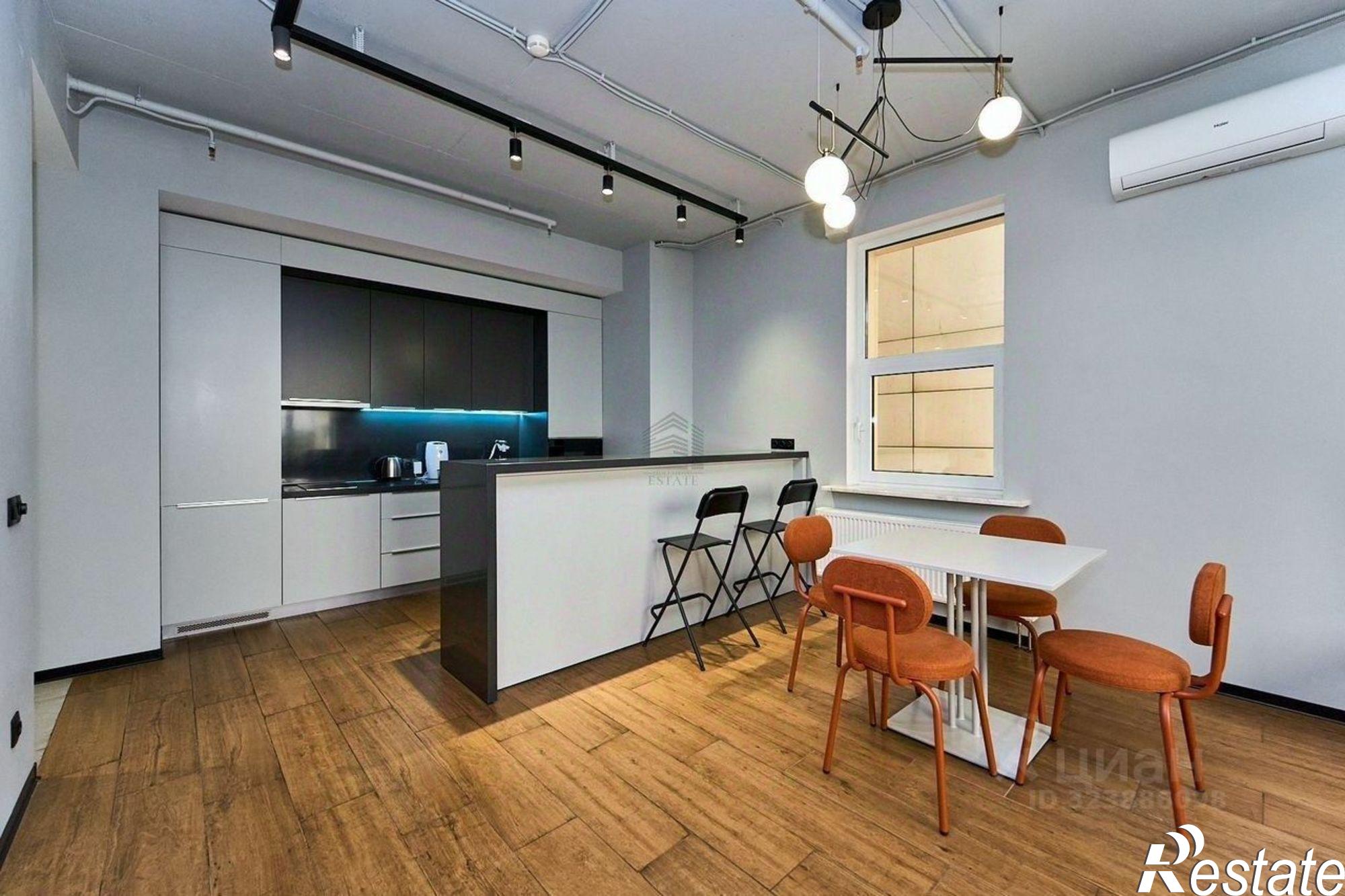 Купить офис, помещение под офис за 35 000 000 рублей на улица Кубанская Набережная, 44