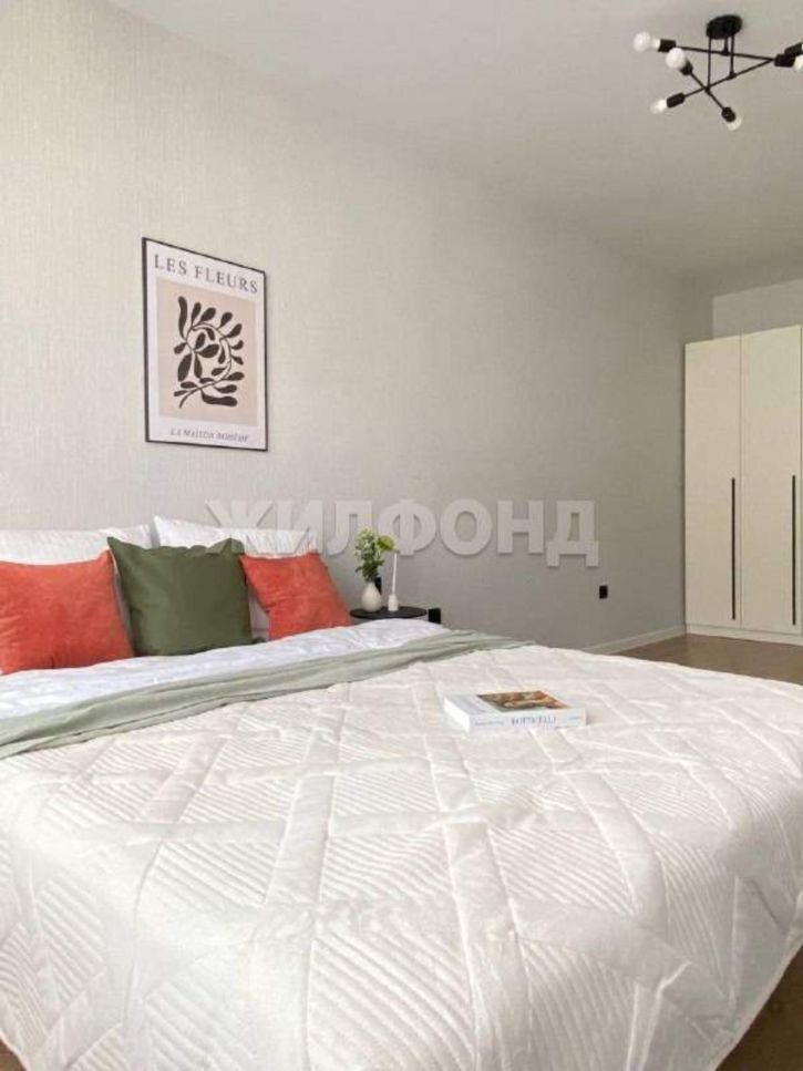 1-комн квартира им. лётчика Позднякова улица, д.2к20