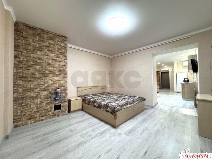 1-комн квартира улица Соколова, 104,  д. 104