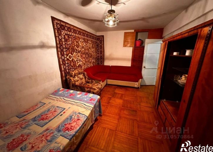 1-комн квартира улица Карякина, 10,  д. 10