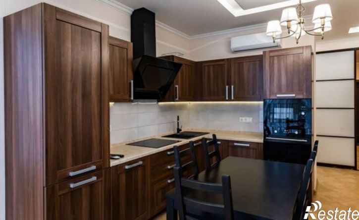 3-комн квартира ул Боспорская, 8,  д. 8