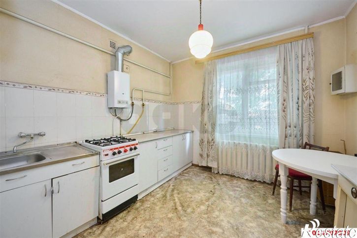 3-комн квартира Базовская улица, 87,  д. 87