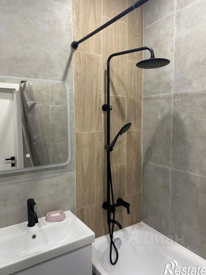 1-комн квартира улица Николая Шевелёва, 15,  д. 15