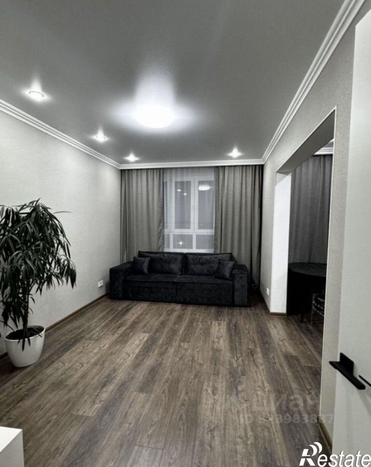 3-комн квартира Питерская улица, 40,  д. 40