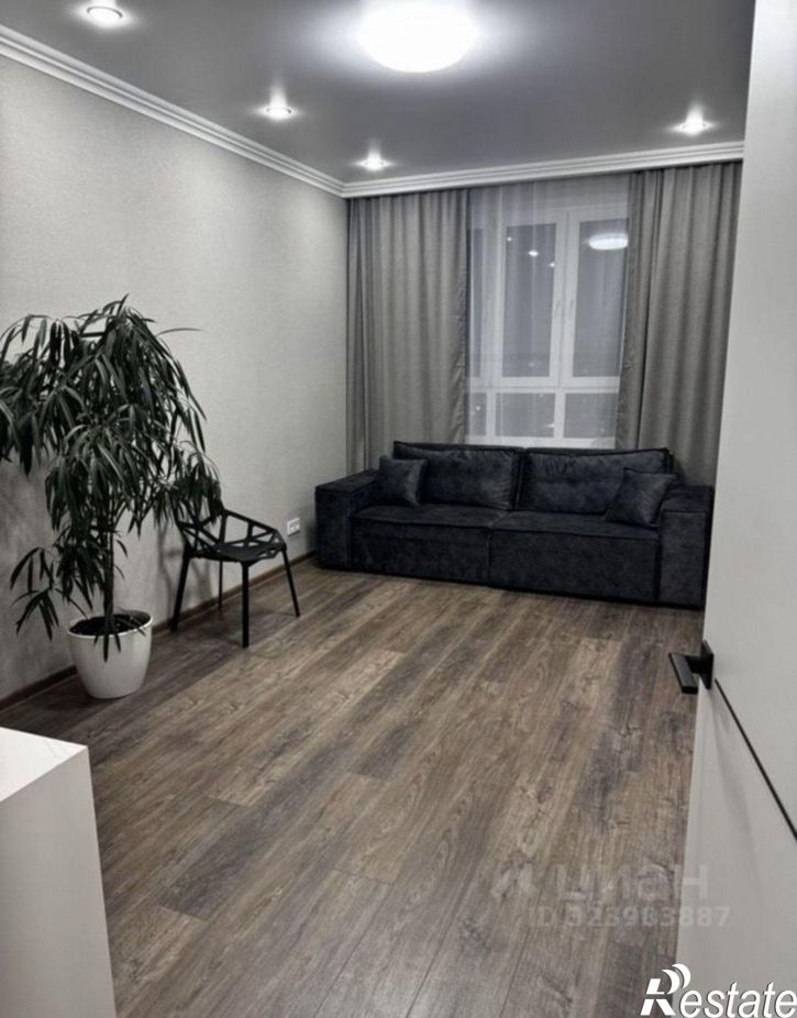 3-комн квартира Питерская улица, 40,  д. 40