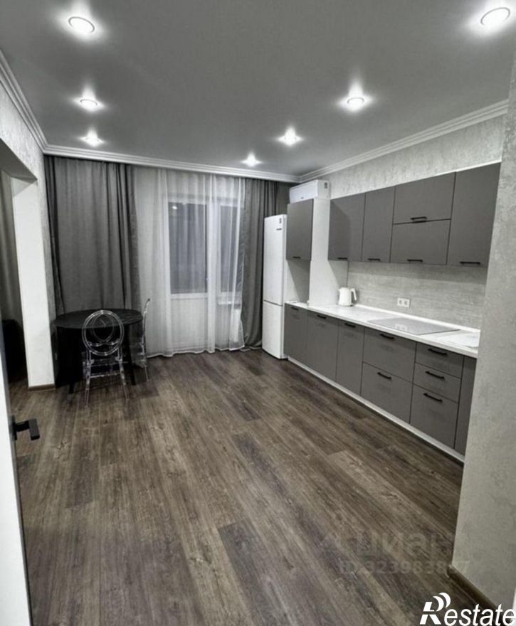 3-комн квартира Питерская улица, 40,  д. 40