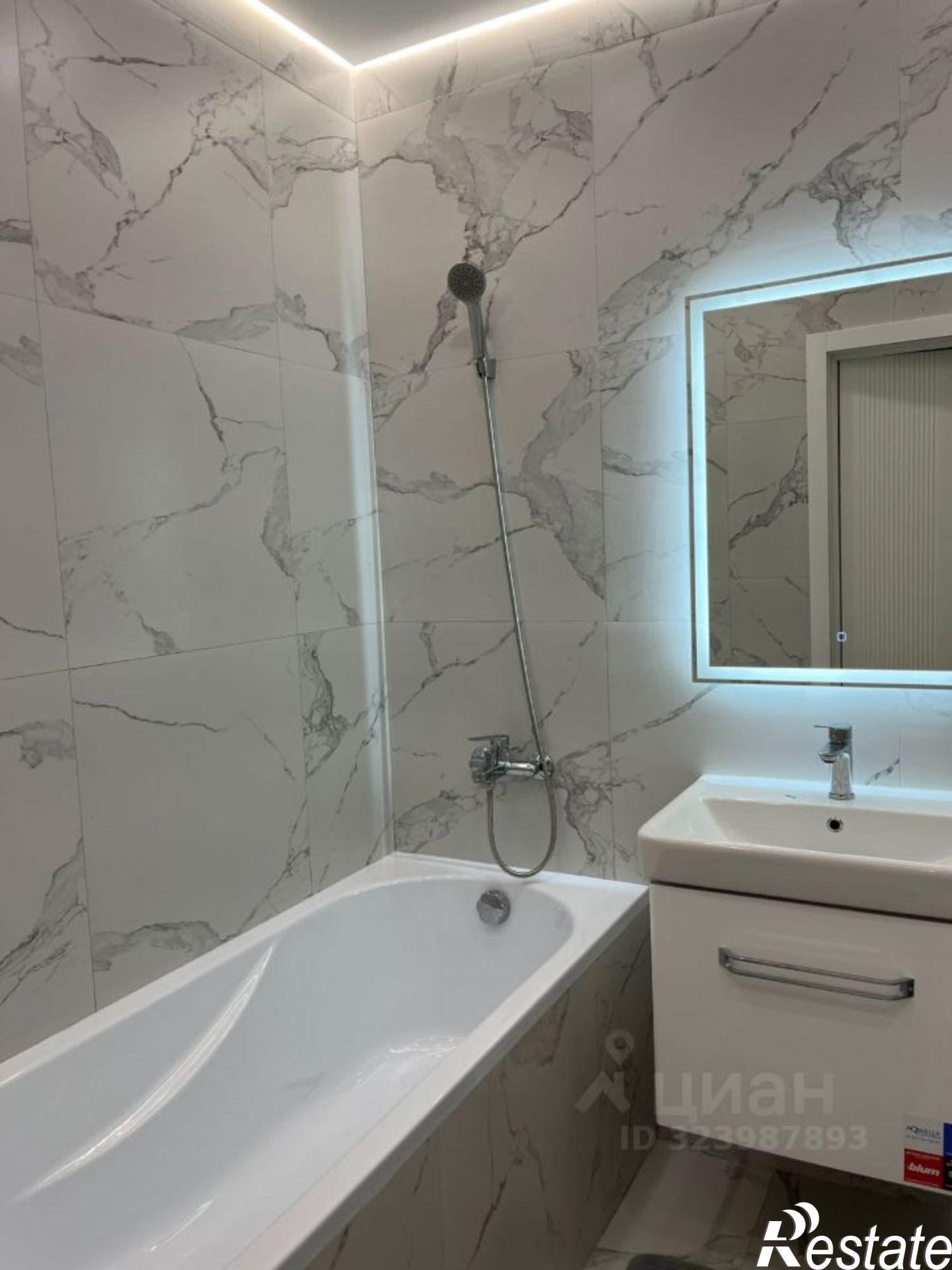 Сдать квартиру за 35 000 рублей на улица Пашковский Перекат, 166Б к1