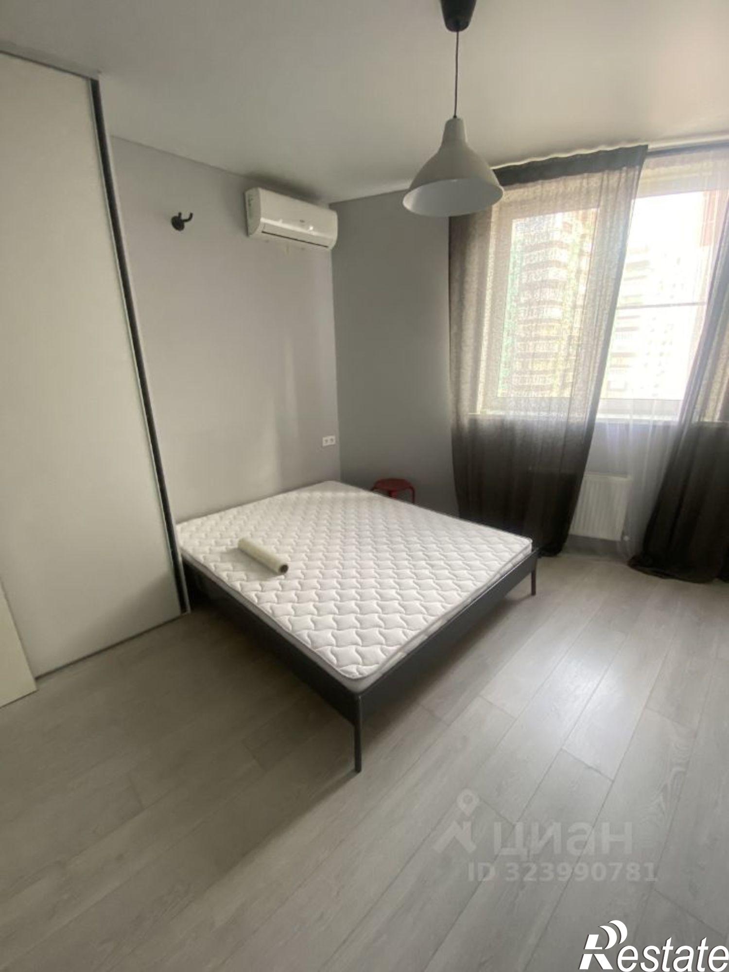 Сдать квартиру за 35 000 рублей на ул им. 40-летия Победы, 97