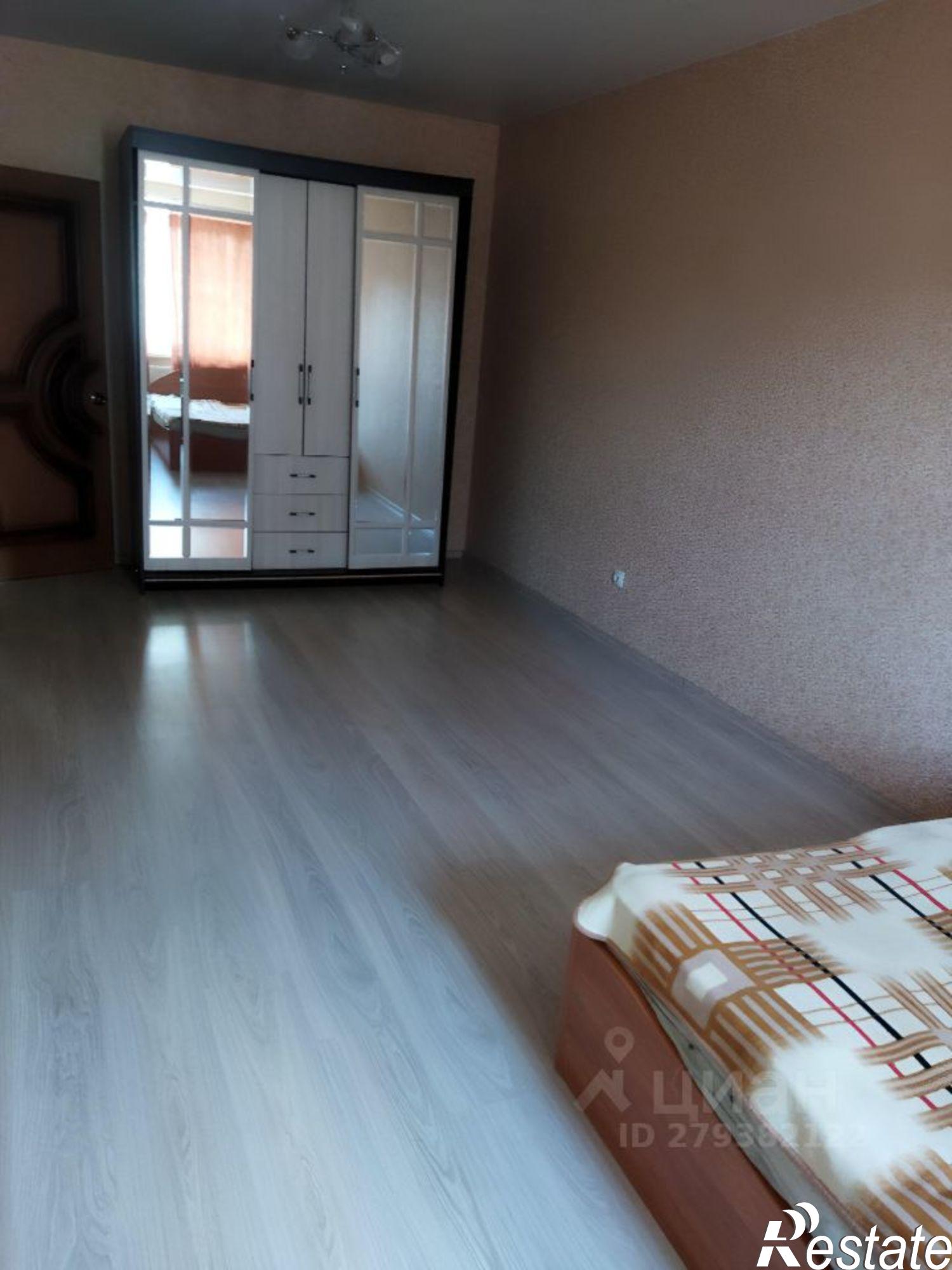 Сдать квартиру за 26 000 рублей на ул им. Петра Метальникова, 7