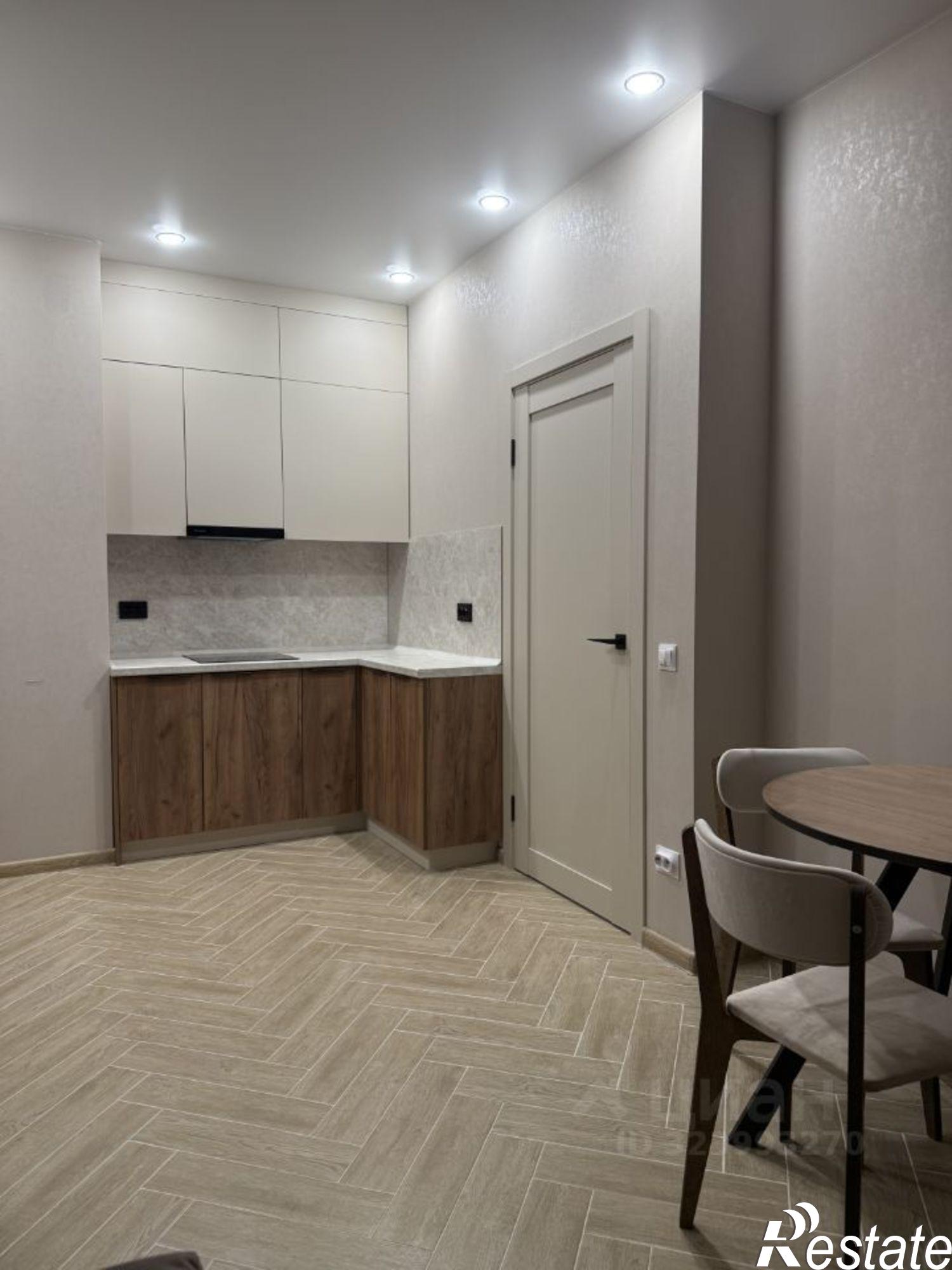 Сдать квартиру за 30 000 рублей на улица Западный Обход, 39/1 к1