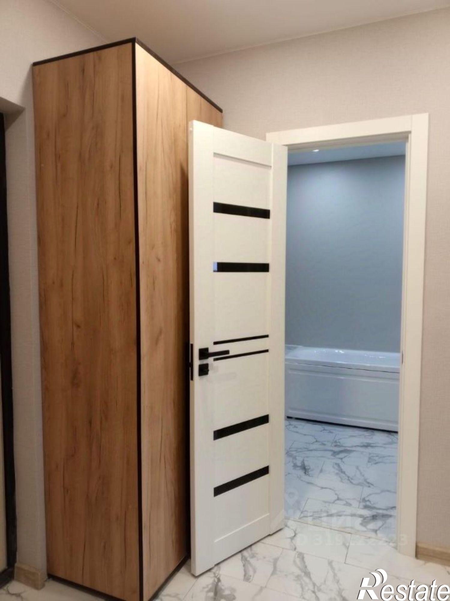 Сдать квартиру за 27 000 рублей на ул Командорская, 15