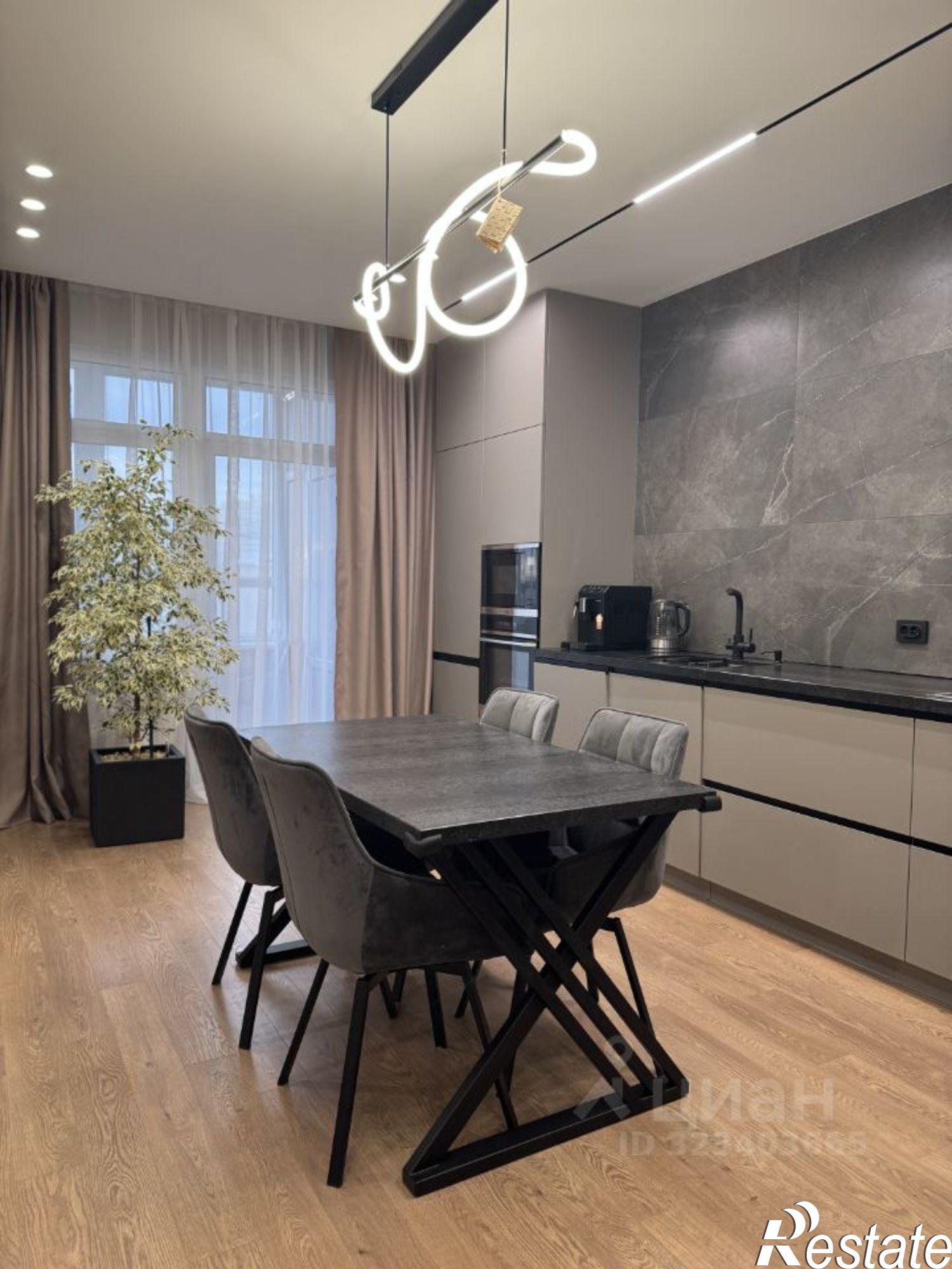 Купить квартиру за 35 000 000 рублей на ул им. Гаврилова П.М., 88