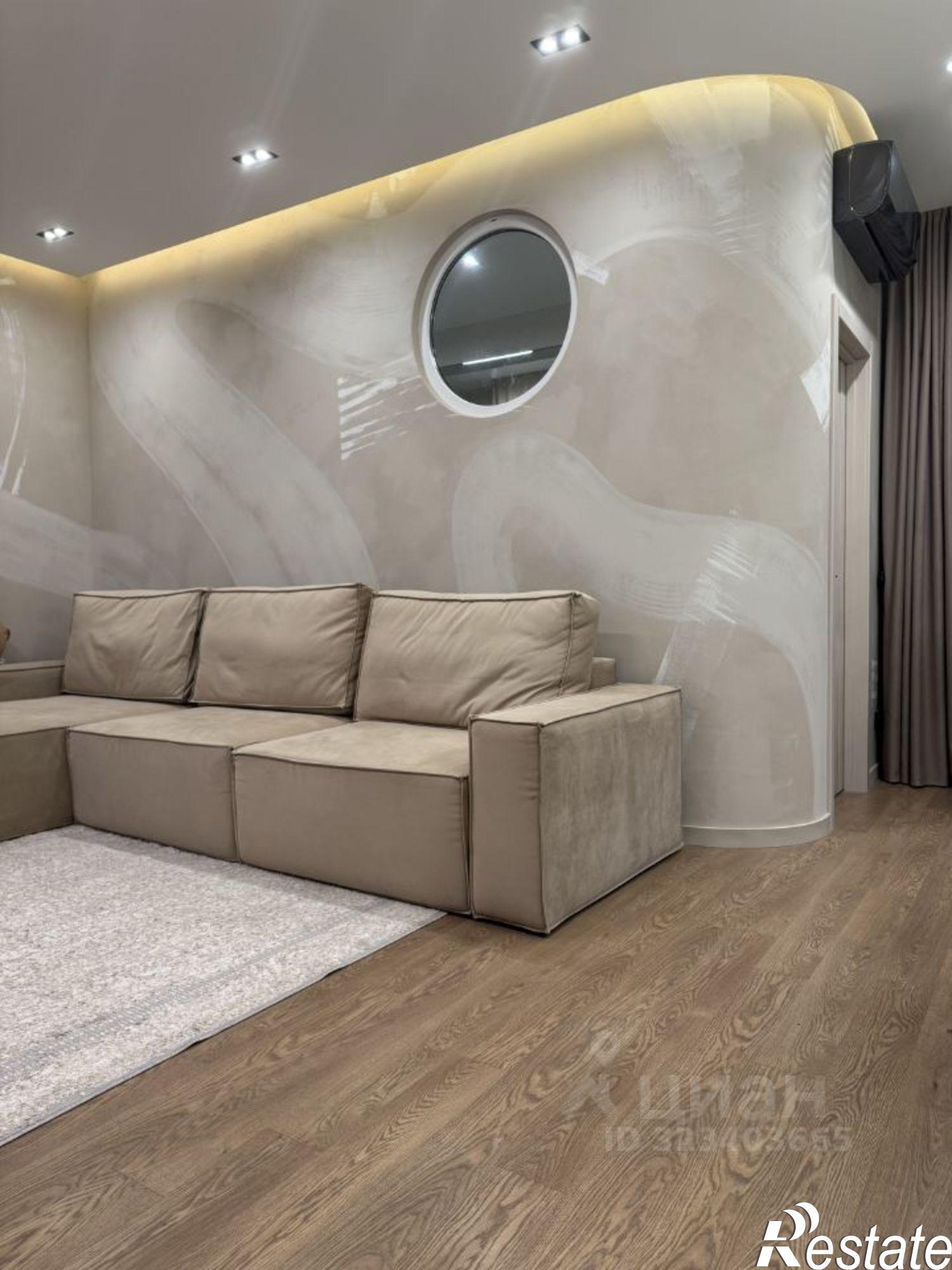 Купить квартиру за 35 000 000 рублей на ул им. Гаврилова П.М., 88