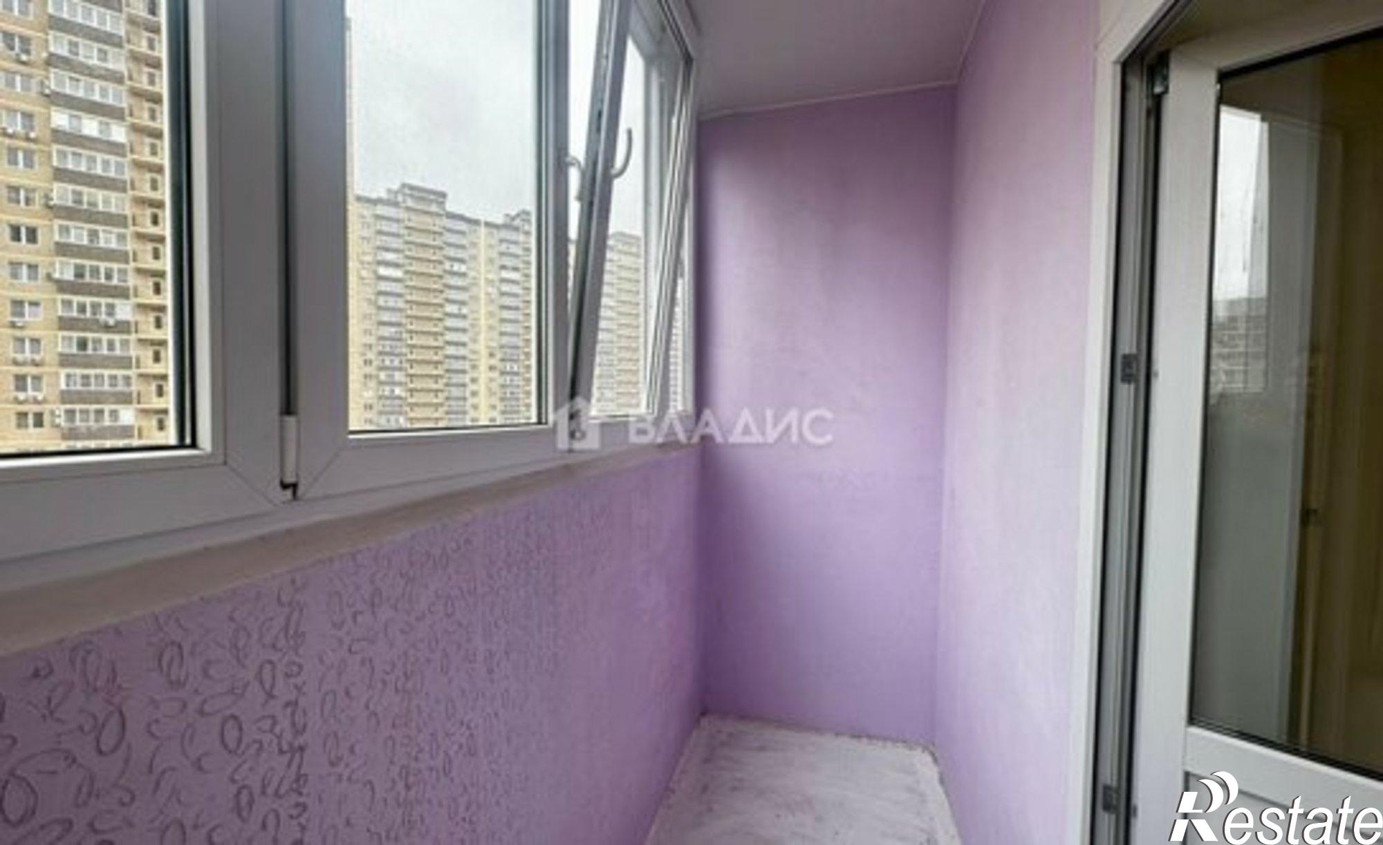 Купить квартиру за 5 000 000 рублей на улица им. Героя Яцкова И.В., 9 к1