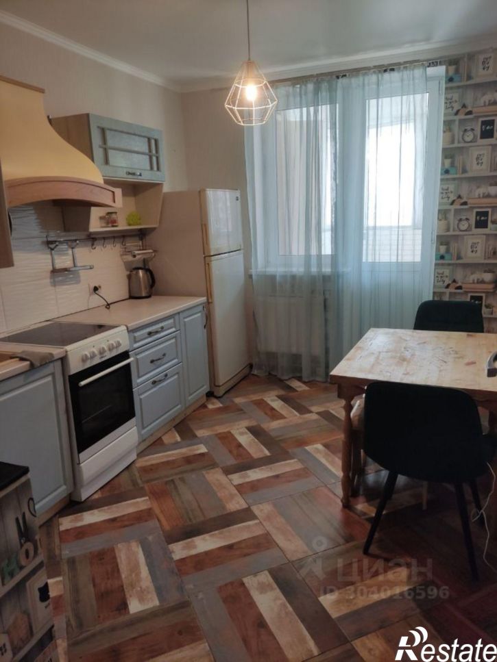 2-комн квартира ул им. Цезаря Куникова, 24 2,  д. 24 2,  к. 2