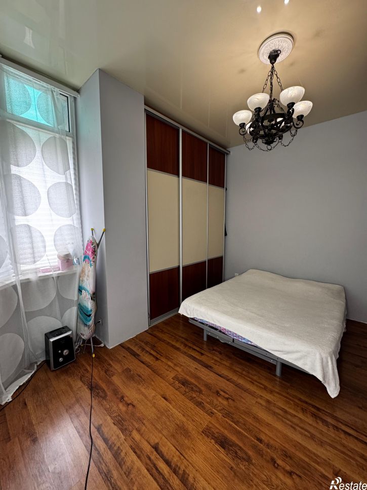 3-комн квартира Есаульская , 58/1