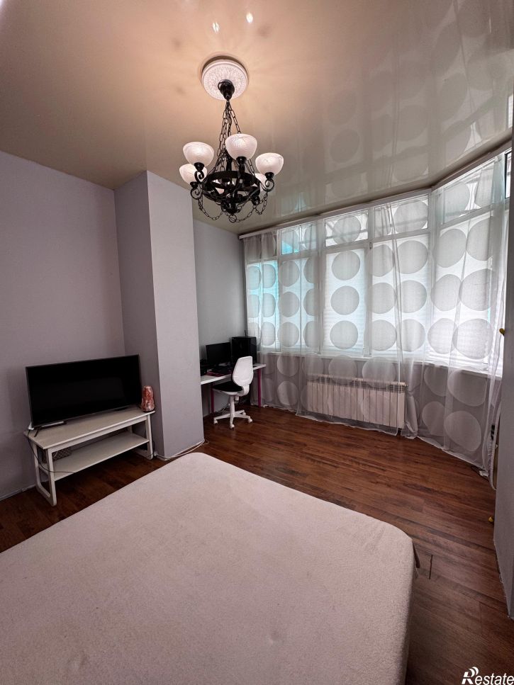 3-комн квартира Есаульская , 58/1