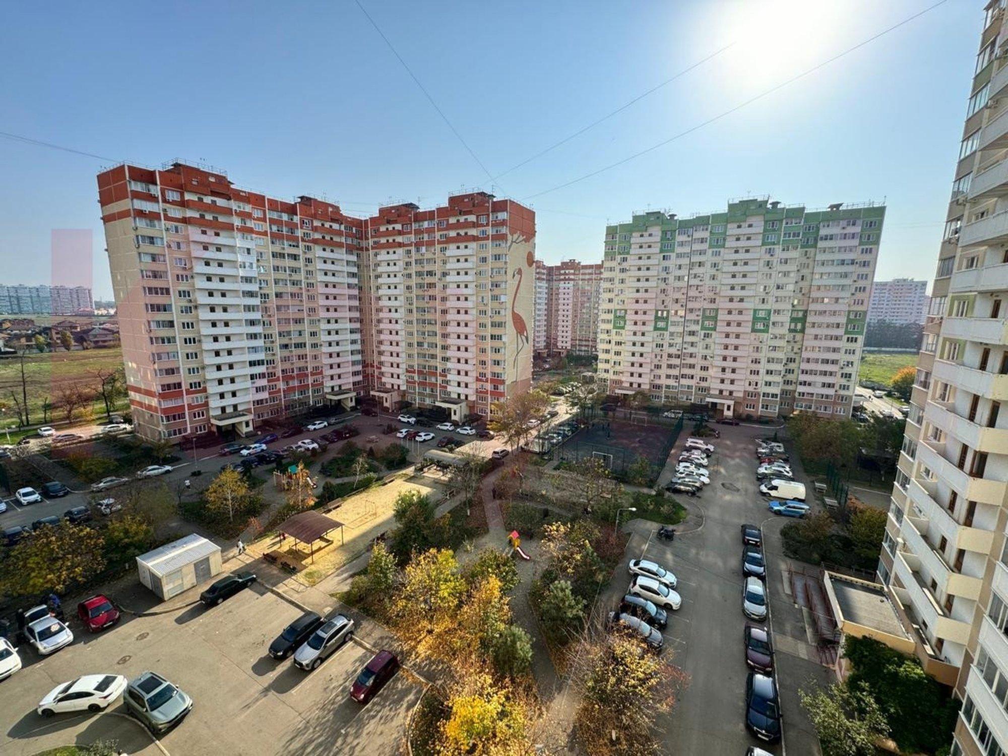 Сдать квартиру за 18 000 рублей на им. Генерала Трошева Г.Н. ул.