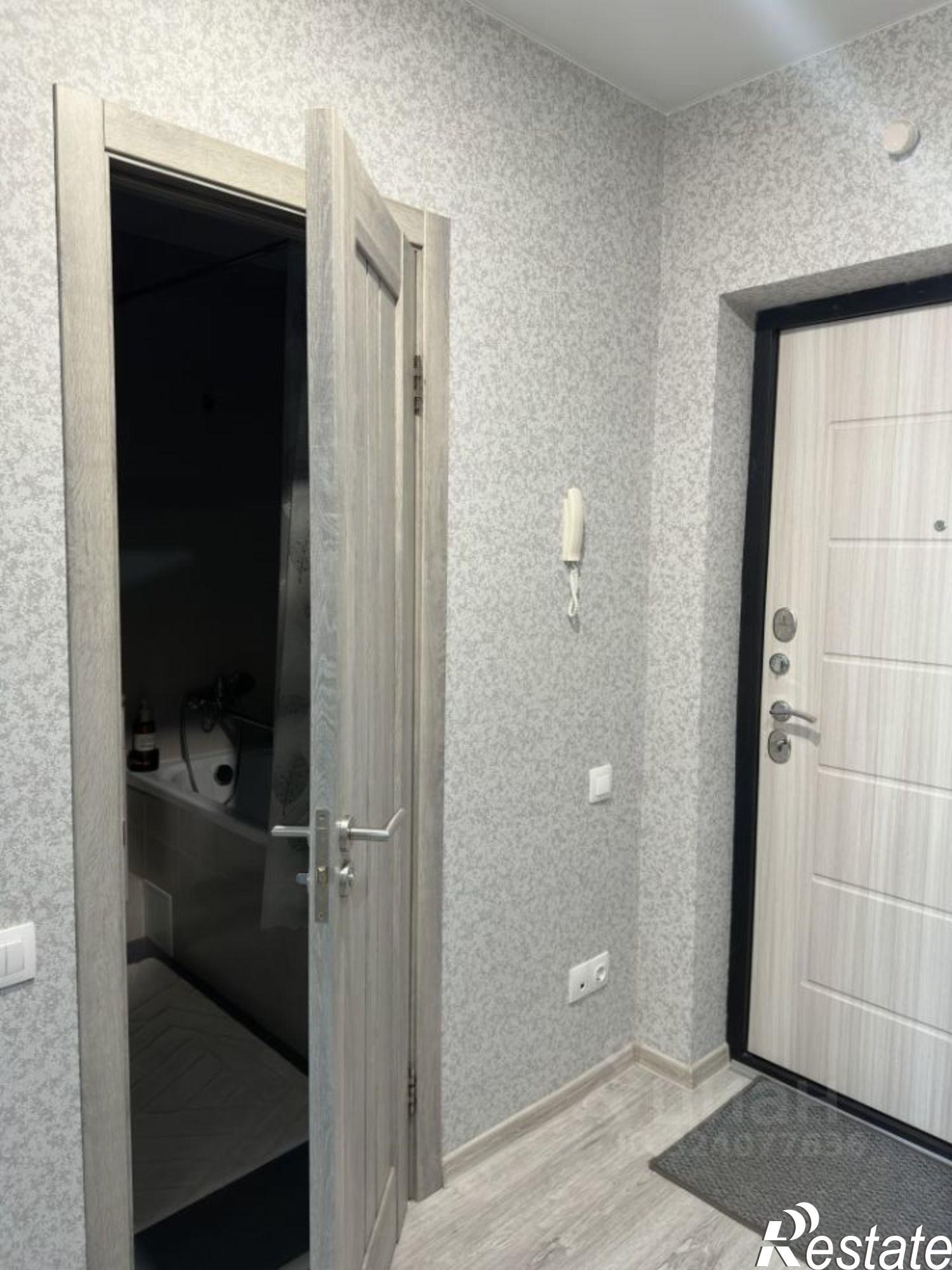 Сдать квартиру за 28 000 рублей на Бородинская улица, 152А