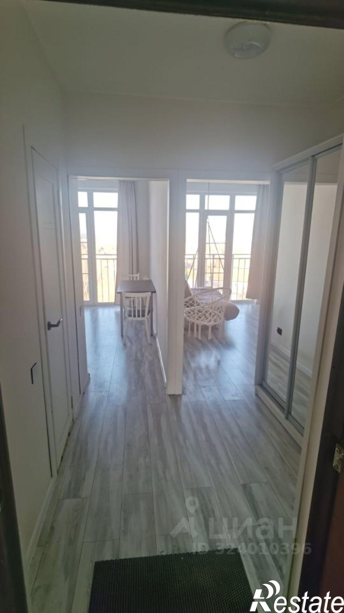 Сдать квартиру за 23 100 рублей на ул Венецианская, 8