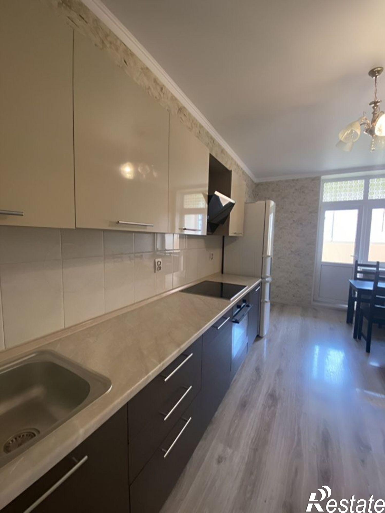 Сдать квартиру за 35 000 рублей на улица Жлобы, 141