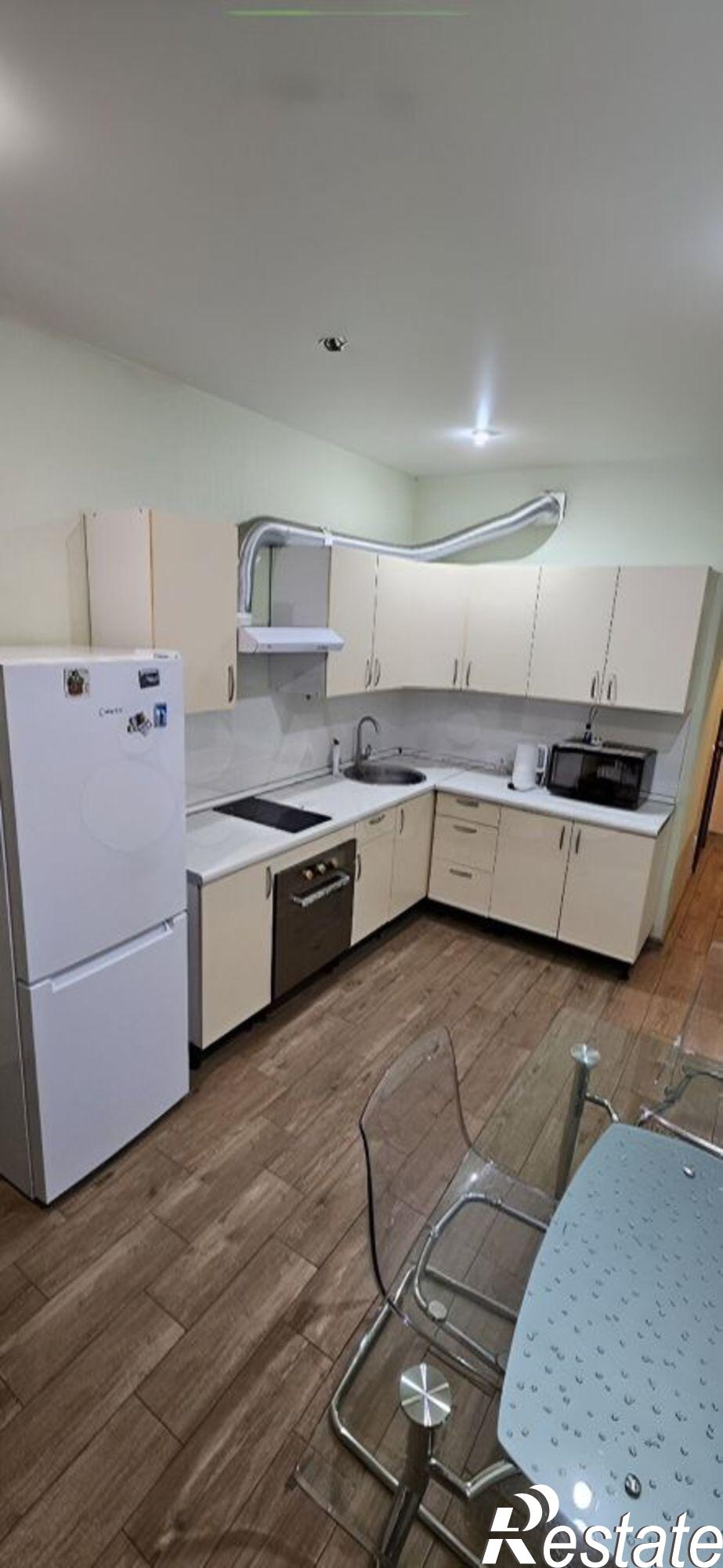 Сдать квартиру за 25 000 рублей на ул им. Леонида Лаврова, 8 5