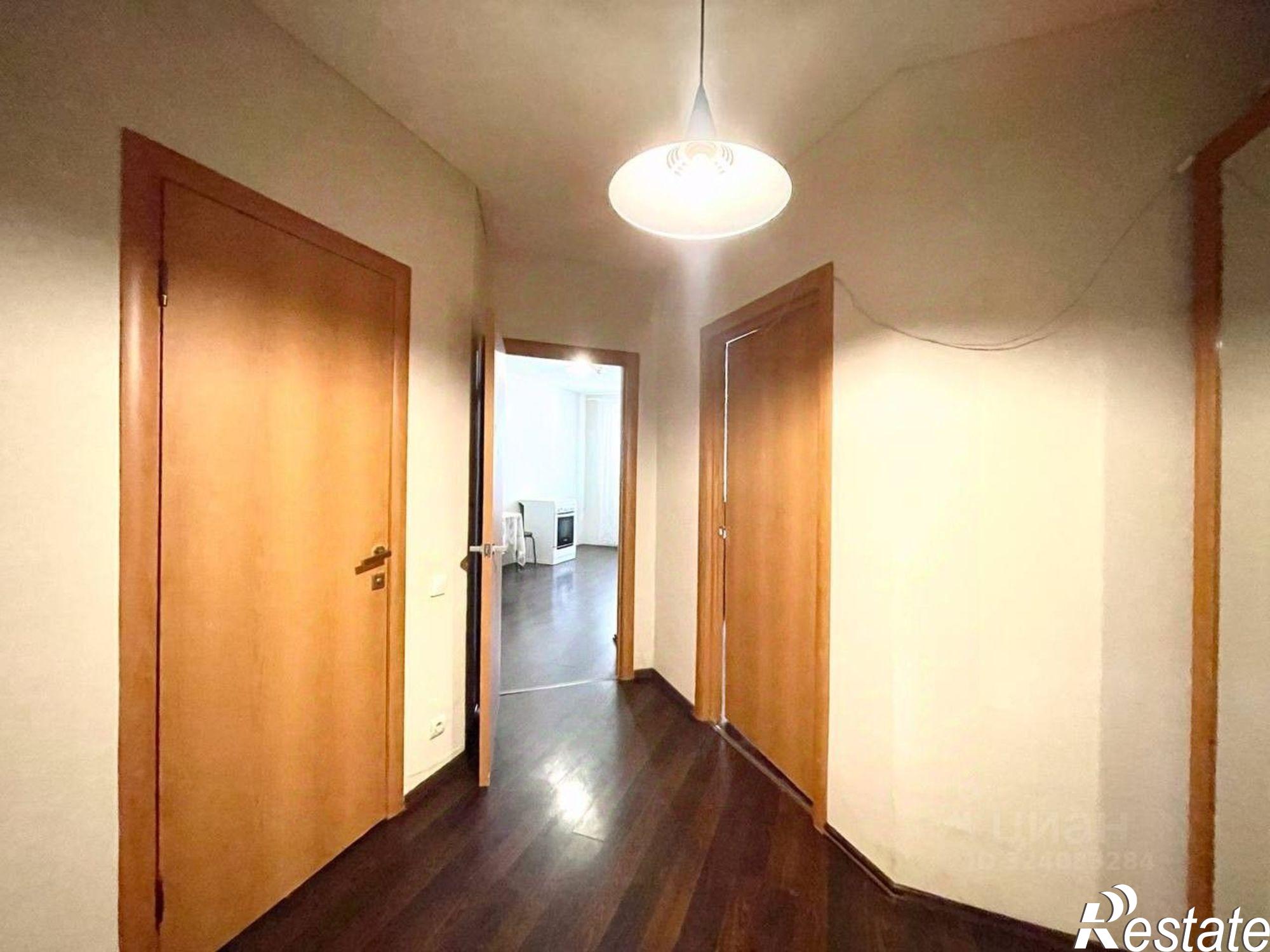 Купить квартиру за 3 850 000 рублей на Российская улица, 267/3 к2