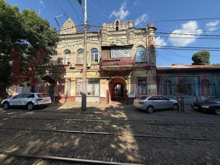 2-комн квартира Коммунаров ул.