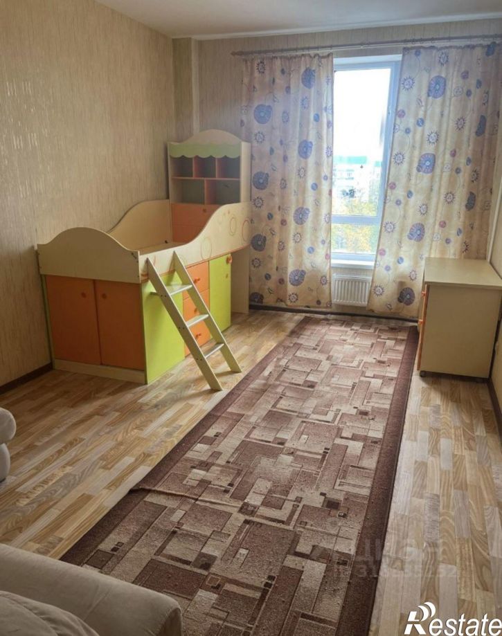 2-комн квартира ул им. Александра Покрышкина, 4/9,  д. 4/9