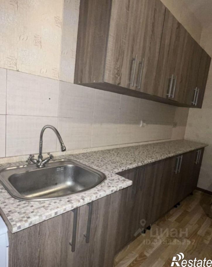 2-комн квартира ул им. Александра Покрышкина, 4/9,  д. 4/9