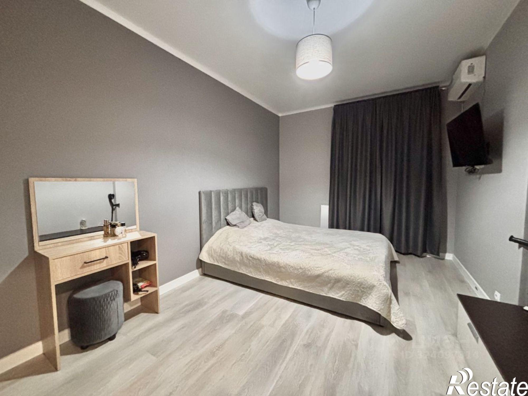 Сдать квартиру за 30 000 рублей на улица имени Константина Гондаря, 98