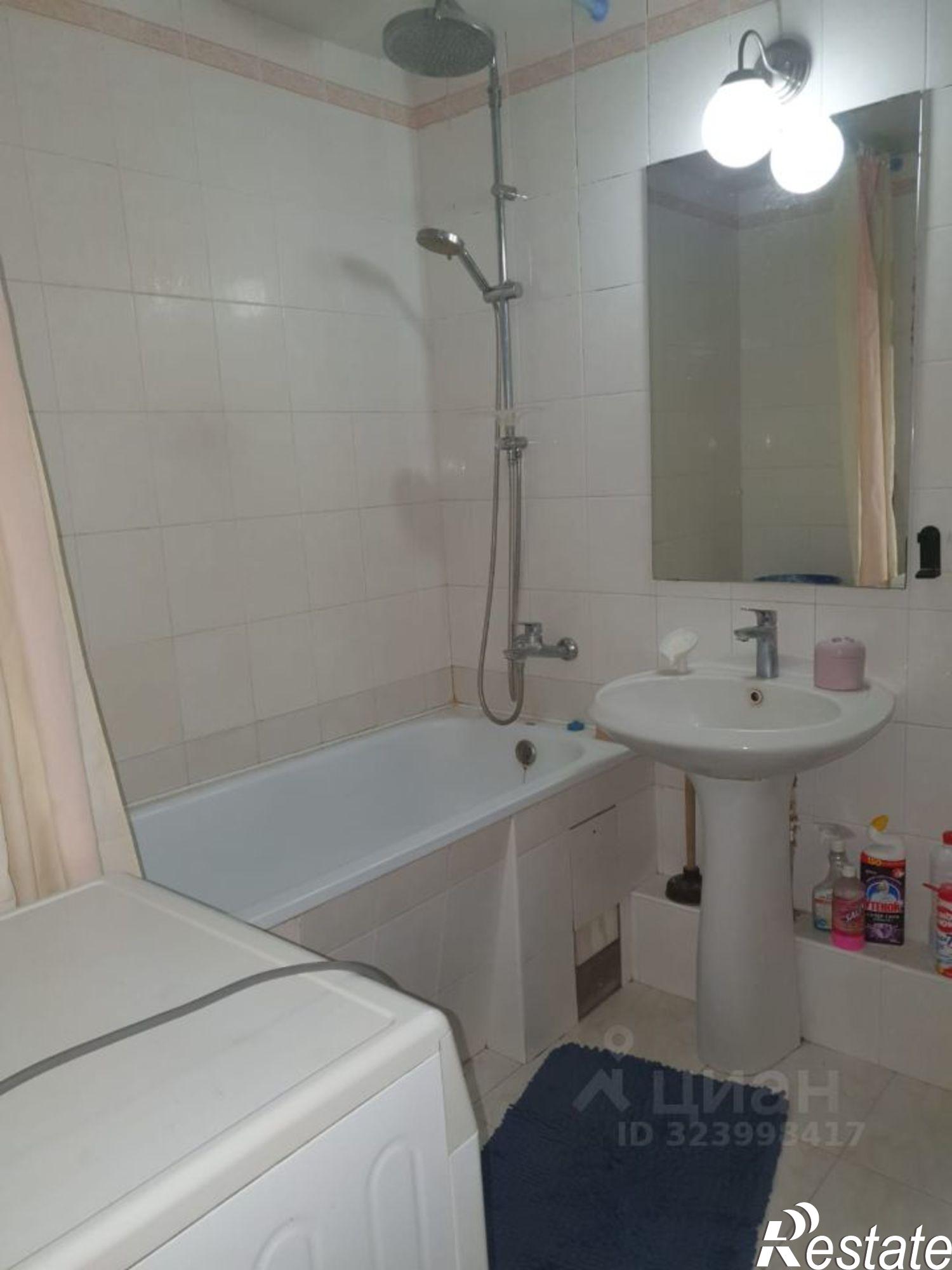 Сдать квартиру за 38 000 рублей на ул им. Думенко, 10