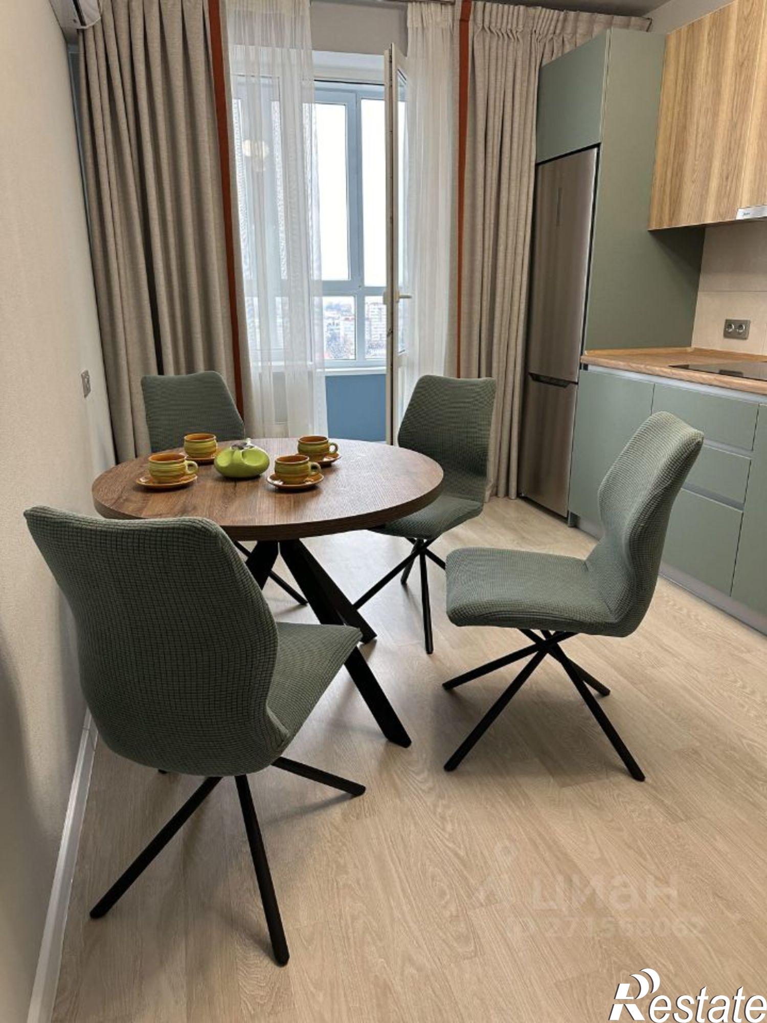 Сдать квартиру за 40 000 рублей на ул Старокубанская, 124