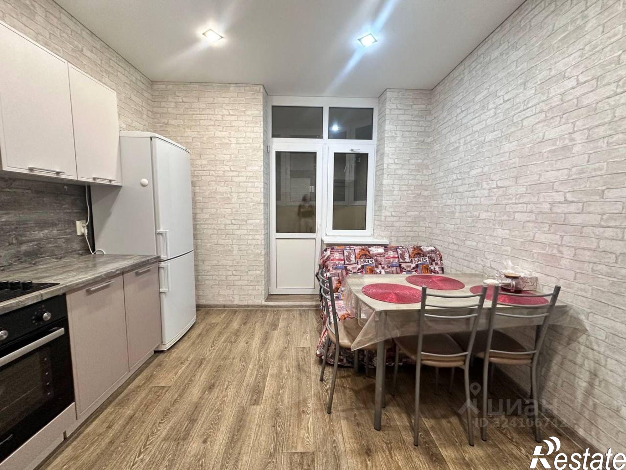 Сдать квартиру за 28 000 рублей на улица им. Героя Яцкова И.В., 9 к1