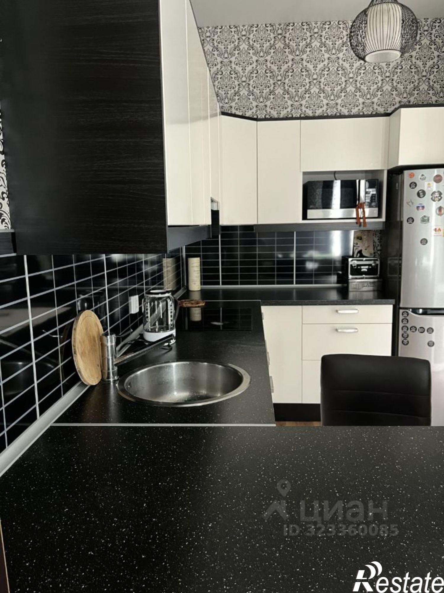 Сдать квартиру за 35 000 рублей на ул Баварская, 8