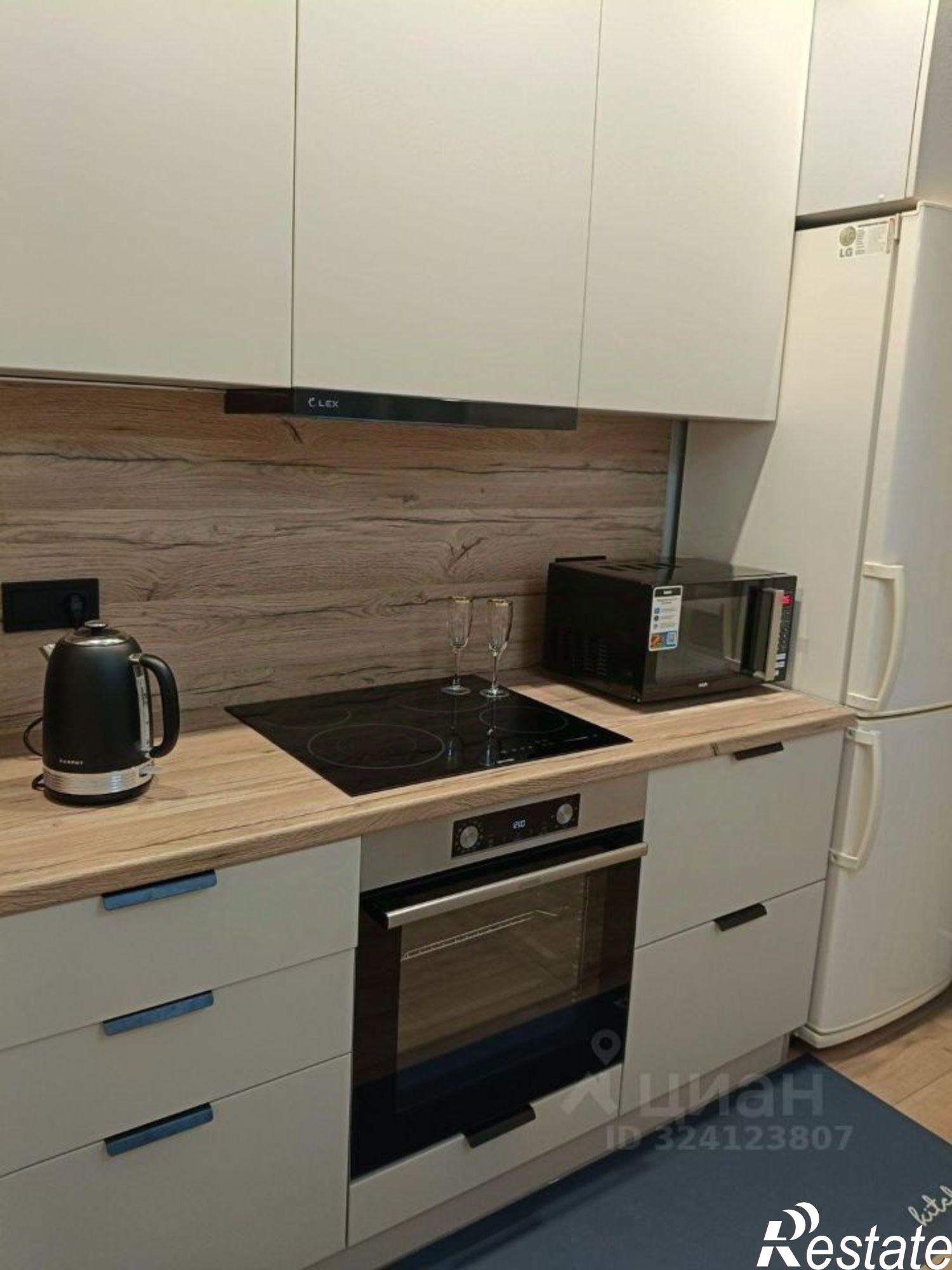 Сдать квартиру за 33 000 рублей на Заполярная улица, 39 к9