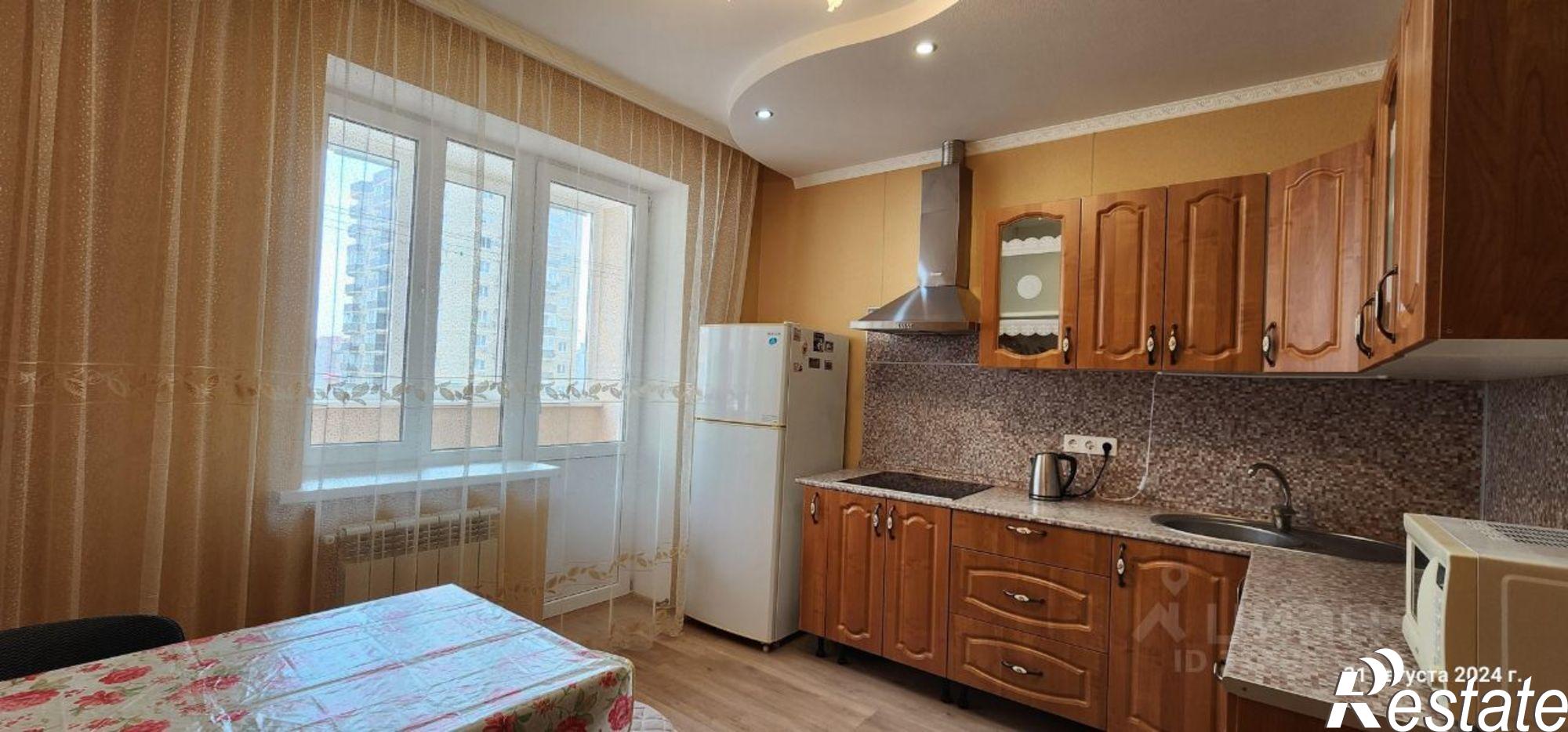 Сдать квартиру за 23 000 рублей на улица им. Героя Яцкова И.В., 6