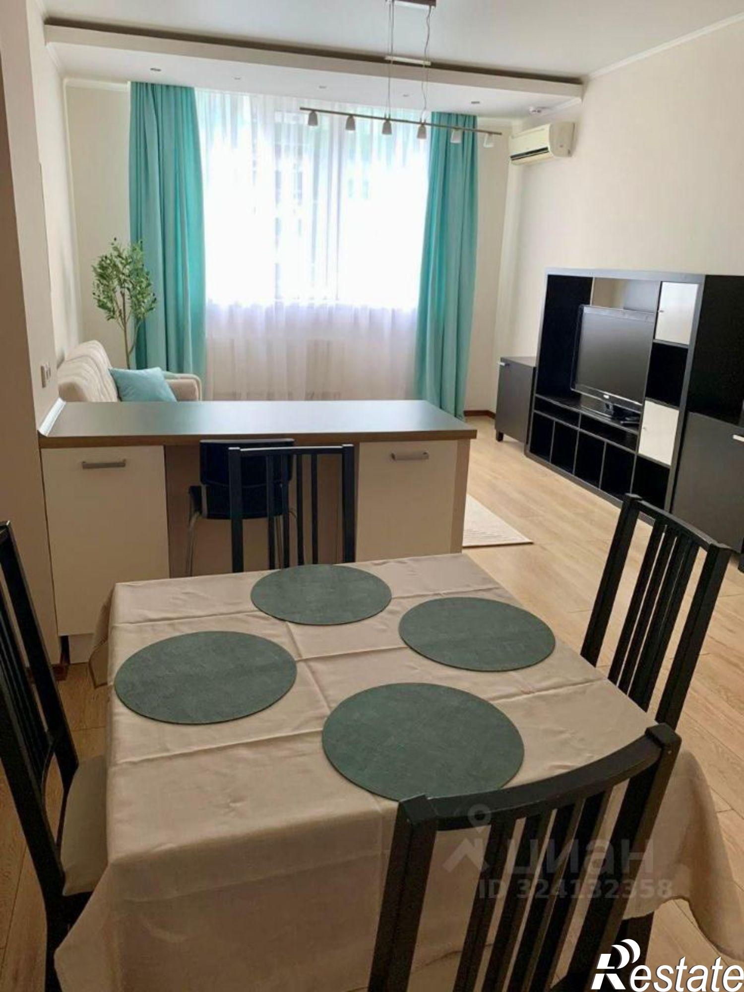 Сдать квартиру за 90 000 рублей на улица Кубанская Набережная, 37/12