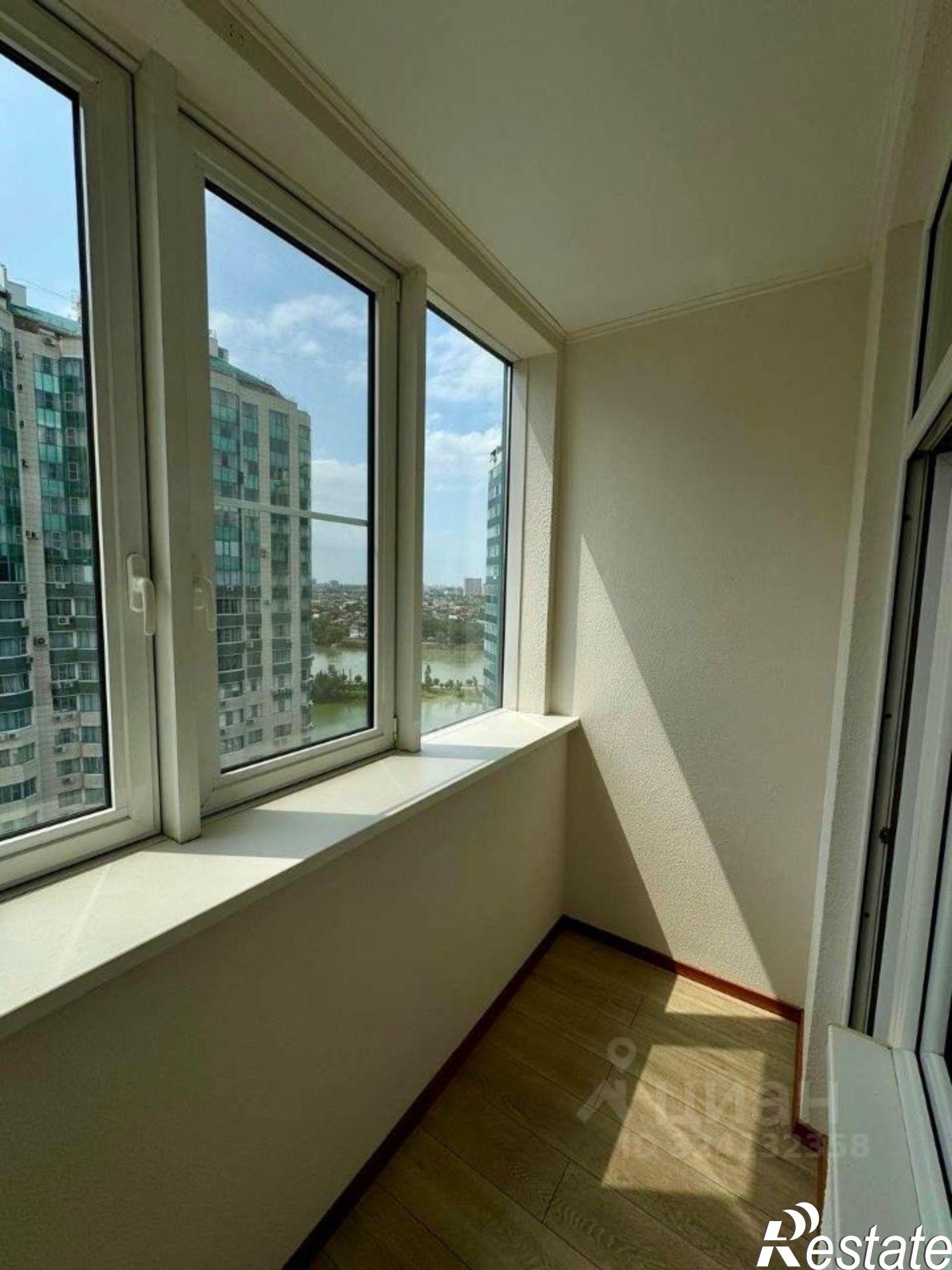 Сдать квартиру за 90 000 рублей на улица Кубанская Набережная, 37/12